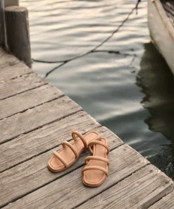 Footwear^Christy Dawn The Monroe Sandal Walnut Leather